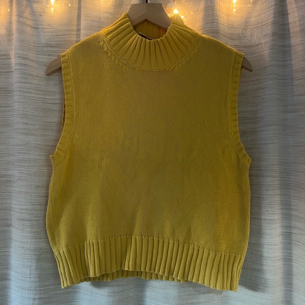 Bill Blass Yellow Sleeveless Turtleneck Sweater